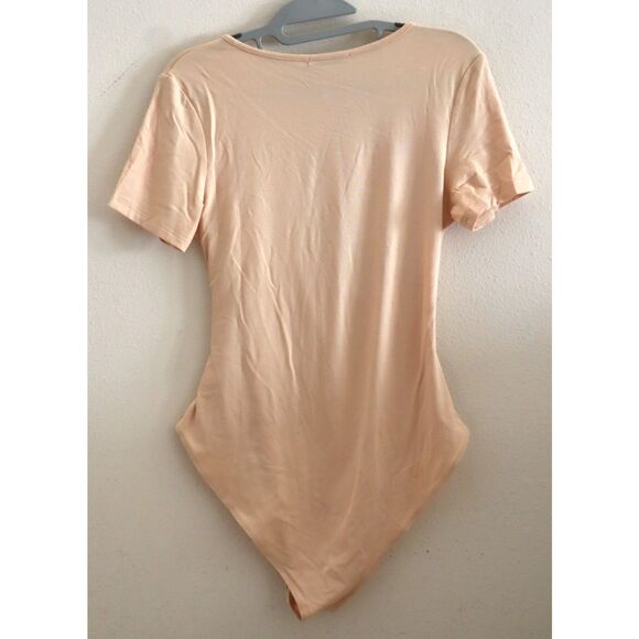 MANGOPOP Women's Sz M Peach Cross Wrap Ruched Plunge Neck Deep V S/S Bodysuit - Picture 2 of 5